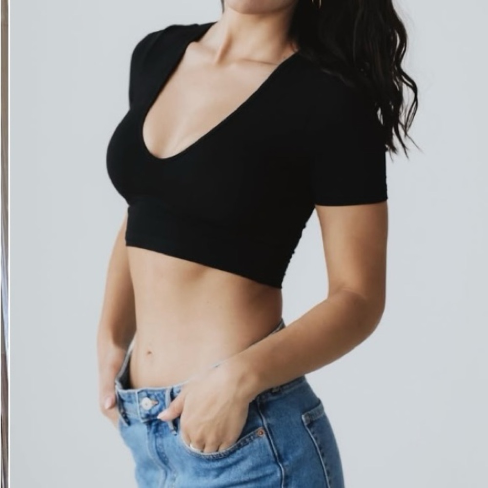 Klassy Network Black V-Neck Crop Top